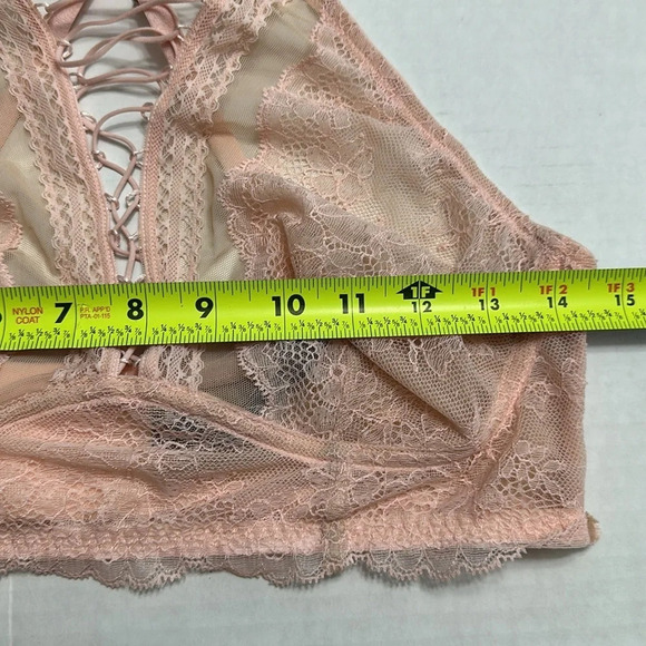 Victoria’s Secret Very Sexy Lace Up Bralette Light Pink Womens Size Large - Picture 8 of 8